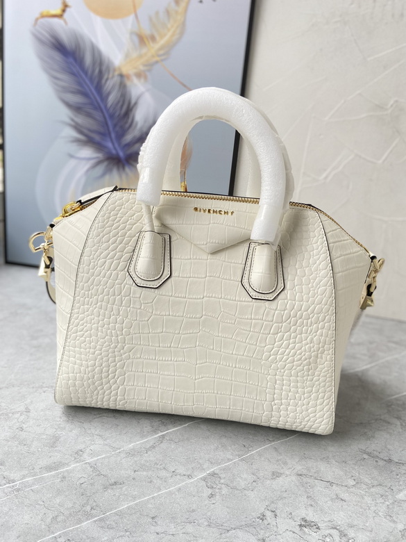 Givenchy Antigona · 33×28×19 cm