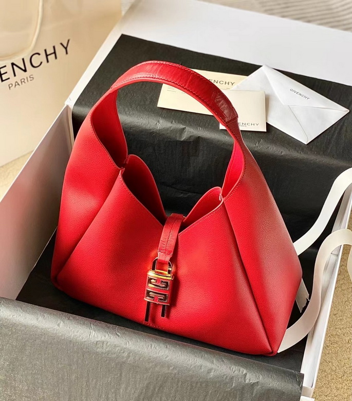 Givenchy G-Hobo · 31×15×43 cm