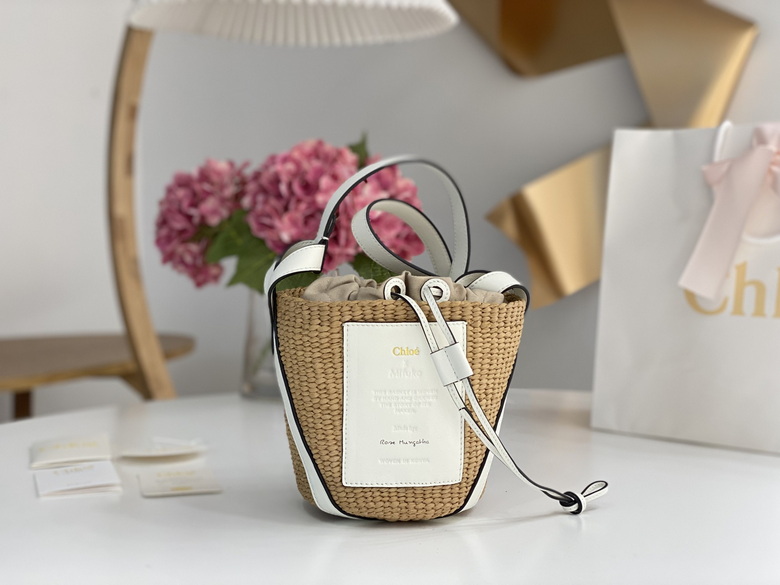 Chloé x Mifuko Woody Small Basket Bucket Bag in Natural Woven Straw and White
