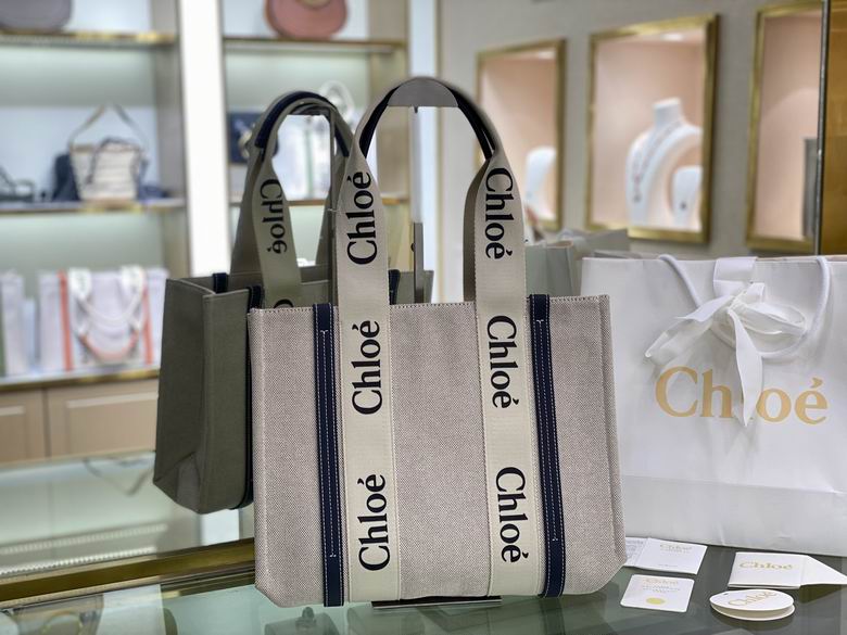 Chloé Woody Medium Tote Bag in Beige Canvas with Navy Trim