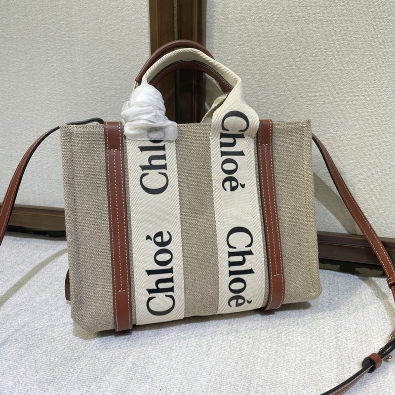 Chloé Woody · 26.5×20×8 cm