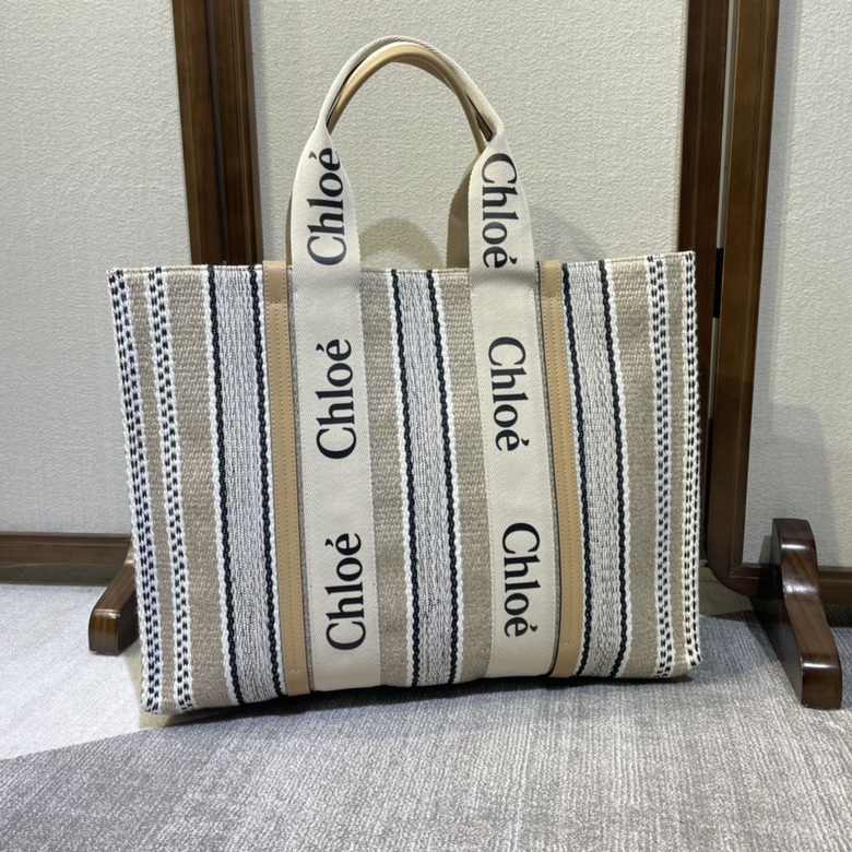 Chloé Woody Large Tote Bag in Striped Canvas with Logo Straps