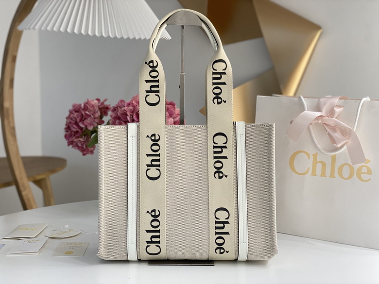 Chloé Woody Medium Tote Bag in Natural Canvas with Black Logo Ribbon