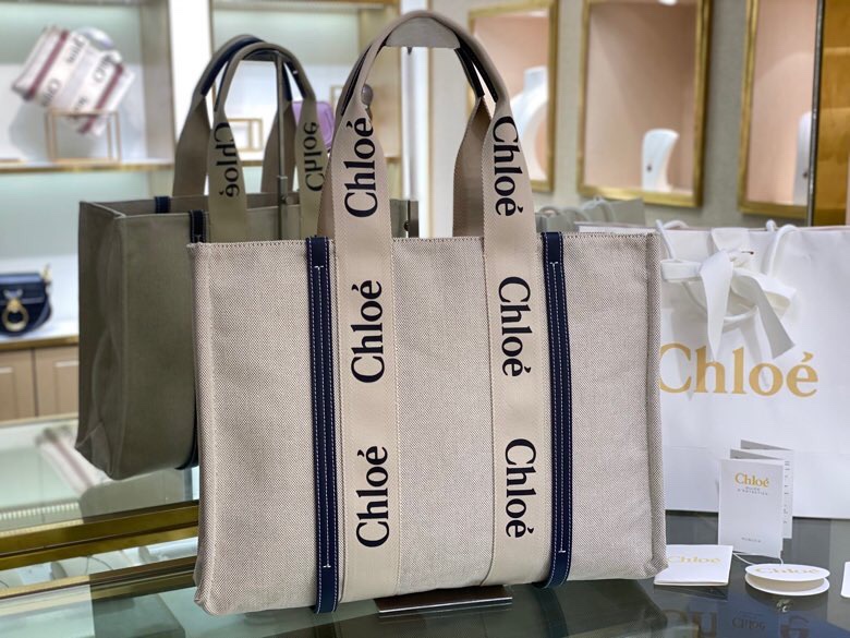 Chloé Woody Small Tote Bag in Beige Canvas with Navy Logo Straps