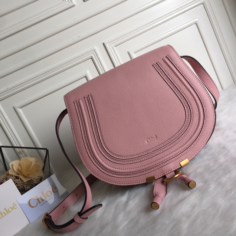 Chloé Marcie Medium Saddle Crossbody Bag in Pink Grained Leather