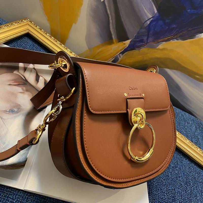 Chloé Tess Saddle Crossbody Bag in Tan Brown Leather with Gold Ring Clasp