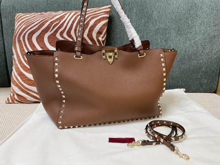 Valentino Rockstud Medium Tote Bag in Tan Grained Leather with Gold Studs
